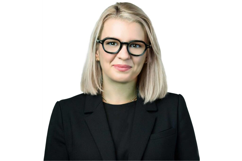 Headshot retouching Services